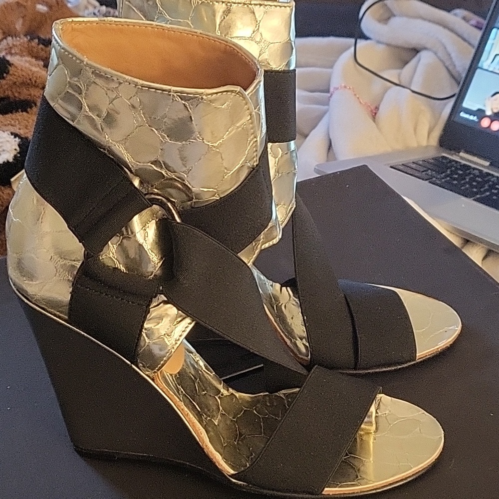 Diesel Wedges
